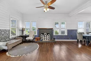 119 E Houston St, Refugio, TX 78377 - Photo 5