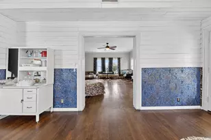 119 E Houston St, Refugio, TX 78377 - Photo 9