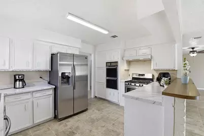 9211 Benning Drive, Houston, TX 77031 - Photo 19