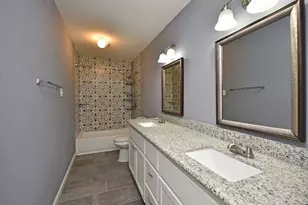 1310 Barrowgate Dr, Sugar Land, TX 77498 - Photo 35