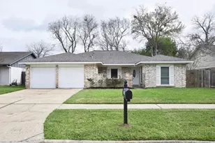 1310 Barrowgate Dr, Sugar Land, TX 77498 - Photo 1