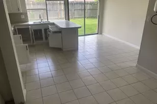 22706 Hawkwood Dr, Spring, TX 77373 - Photo 5