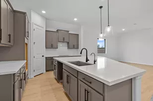 10642 Forward Dr, Richmond, TX 77469 - Photo 5