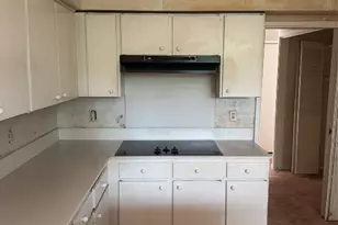 100 Litchfield Ln, Houston, TX 77024 - Photo 5