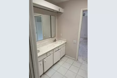 100 Litchfield Lane, Houston, TX 77024 - Photo 25