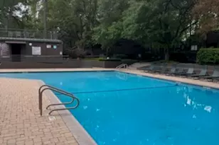 100 Litchfield Ln, Houston, TX 77024 - Photo 31