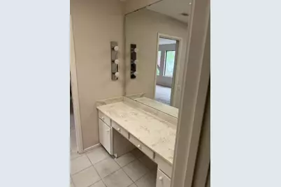 100 Litchfield Lane, Houston, TX 77024 - Photo 27