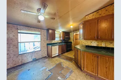 190 Carmen Boulevard, Conroe, TX 77306 - Photo 5