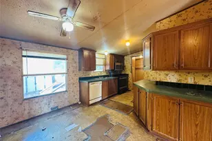 190 Carmen Blvd, Conroe, TX 77306 - Photo 5