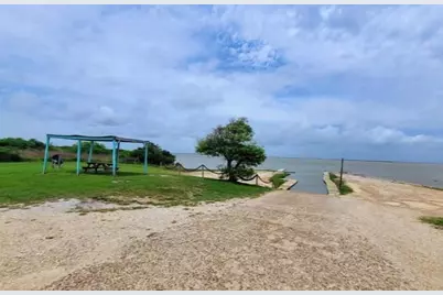 238 Ladyfish Road, Palacios, TX 77465 - Photo 17