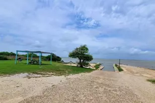 238 Ladyfish Rd, Palacios, TX 77465 - Photo 17