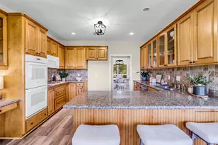 1075 Harrisburg Rd, Brenham, TX 77833 - Photo 17