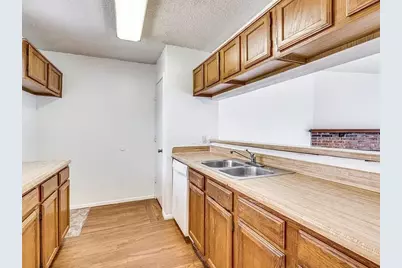 511 Nightshade Drive, Arlington, TX 76018 - Photo 5