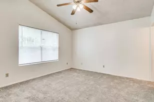 511 Nightshade Dr, Arlington, TX 76018 - Photo 7