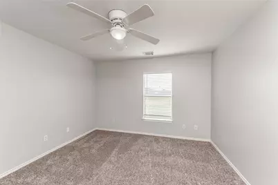 726 Redwing Park Drive, Houston, TX 77009 - Photo 33