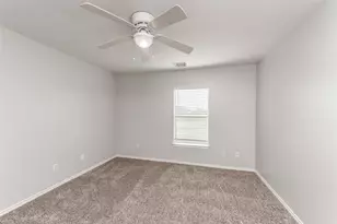 726 Redwing Park Dr, Houston, TX 77009 - Photo 33