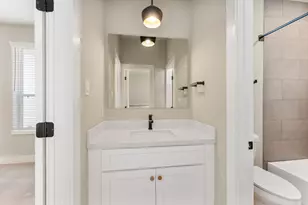 5825 Francis Oak Pl, Houston, TX 77091 - Photo 17