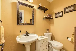 52 Chesswood Ct, Lake Jackson, TX 77566 - Photo 45