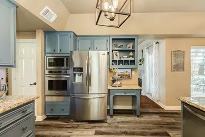 52 Chesswood Court, Lake Jackson, TX 77566 - Photo 19