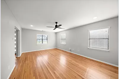 3818 Southmore Boulevard, Houston, TX 77004 - Photo 9