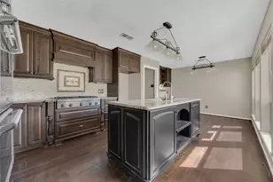 118 Forest Dr, Liberty, TX 77575 - Photo 13