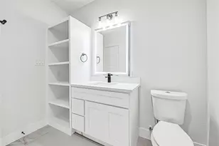 7203 Weyburn St, Houston, TX 77028 - Photo 15