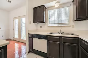 12500 Brookglade Cir, Houston, TX 77099 - Photo 11