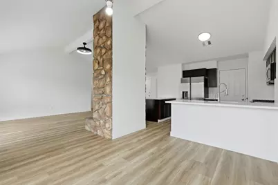 14031 Bay Gardens Drive, Sugar Land, TX 77498 - Photo 5