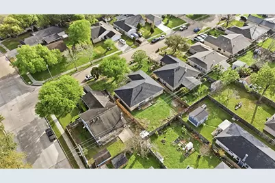 14031 Bay Gardens Drive, Sugar Land, TX 77498 - Photo 21