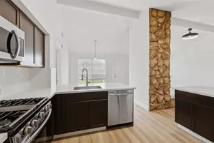 14031 Bay Gardens Dr, Sugar Land, TX 77498 - Photo 7