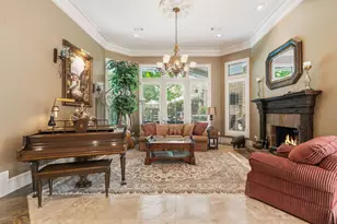 14 Highland Cir, The Woodlands, TX 77381 - Photo 13