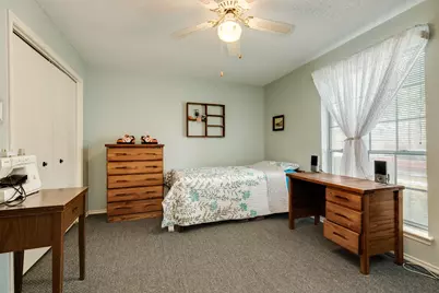 2819 S Peach Hollow Circle, Pearland, TX 77584 - Photo 11