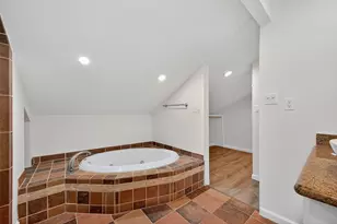723 Worthshire St, Houston, TX 77008 - Photo 27