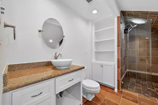 723 Worthshire St, Houston, TX 77008 - Photo 25