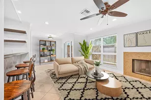 723 Worthshire St, Houston, TX 77008 - Photo 9