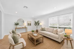 723 Worthshire St, Houston, TX 77008 - Photo 5