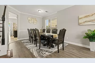 1927 Pinewood Court, Baytown, TX 77521 - Photo 9