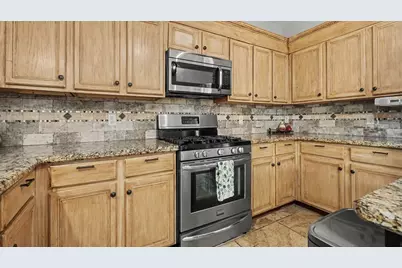 1927 Pinewood Court, Baytown, TX 77521 - Photo 13