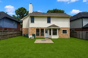 16435 Ember Hollow Ln, Sugar Land, TX 77498 - Photo 17
