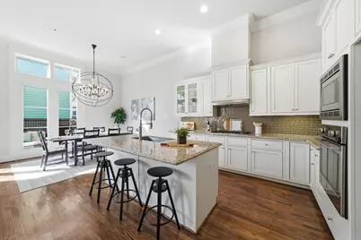 1360 W 25th Street, Houston, TX 77008 - Photo 11