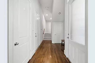 1360 W 25th Street, Houston, TX 77008 - Photo 3