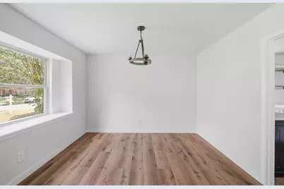 5926 Warm Springs Road, Houston, TX 77035 - Photo 9
