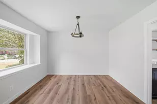 5926 Warm Springs Rd, Houston, TX 77035 - Photo 9