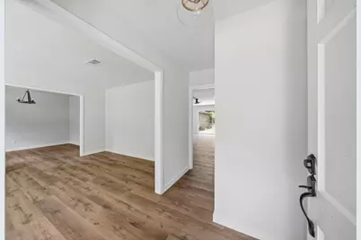 5926 Warm Springs Road, Houston, TX 77035 - Photo 7