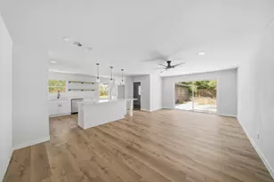5926 Warm Springs Rd, Houston, TX 77035 - Photo 5