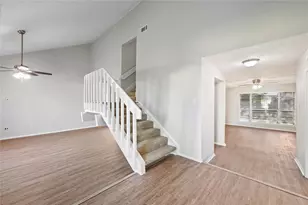 16022 Logan Rock Rd, Missouri City, TX 77489 - Photo 3