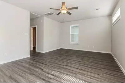 18322 W Centro Circle, Shenandoah, TX 77385 - Photo 5
