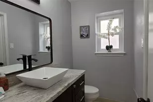 12967 Trail Hollow Dr, Houston, TX 77079 - Photo 13