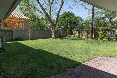 9010 Linkmeadow Lane, Houston, TX 77025 - Photo 37