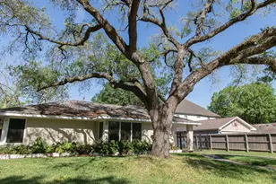 9010 Linkmeadow Ln, Houston, TX 77025 - Photo 5